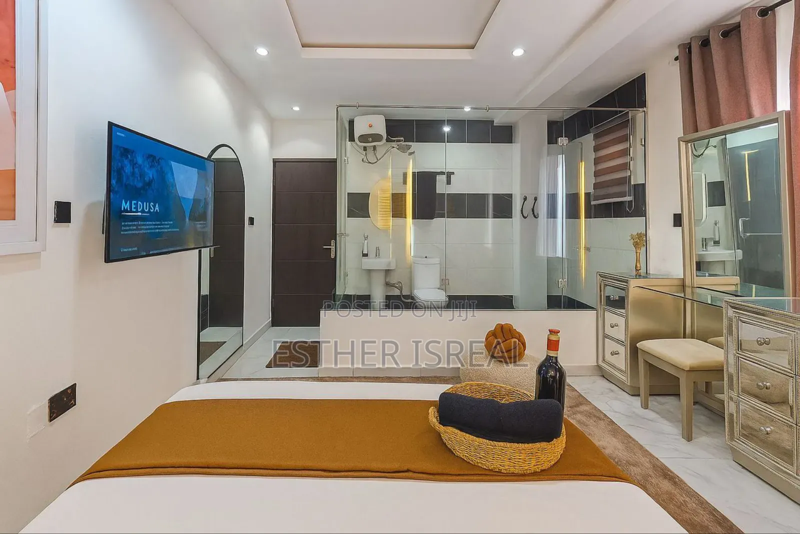 Light 1 Bedroom Apartment