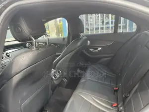Mercedes-Benz C300 Base AWD 4Matic Sedan (2.0L 4cyl 7A) 2015 Black