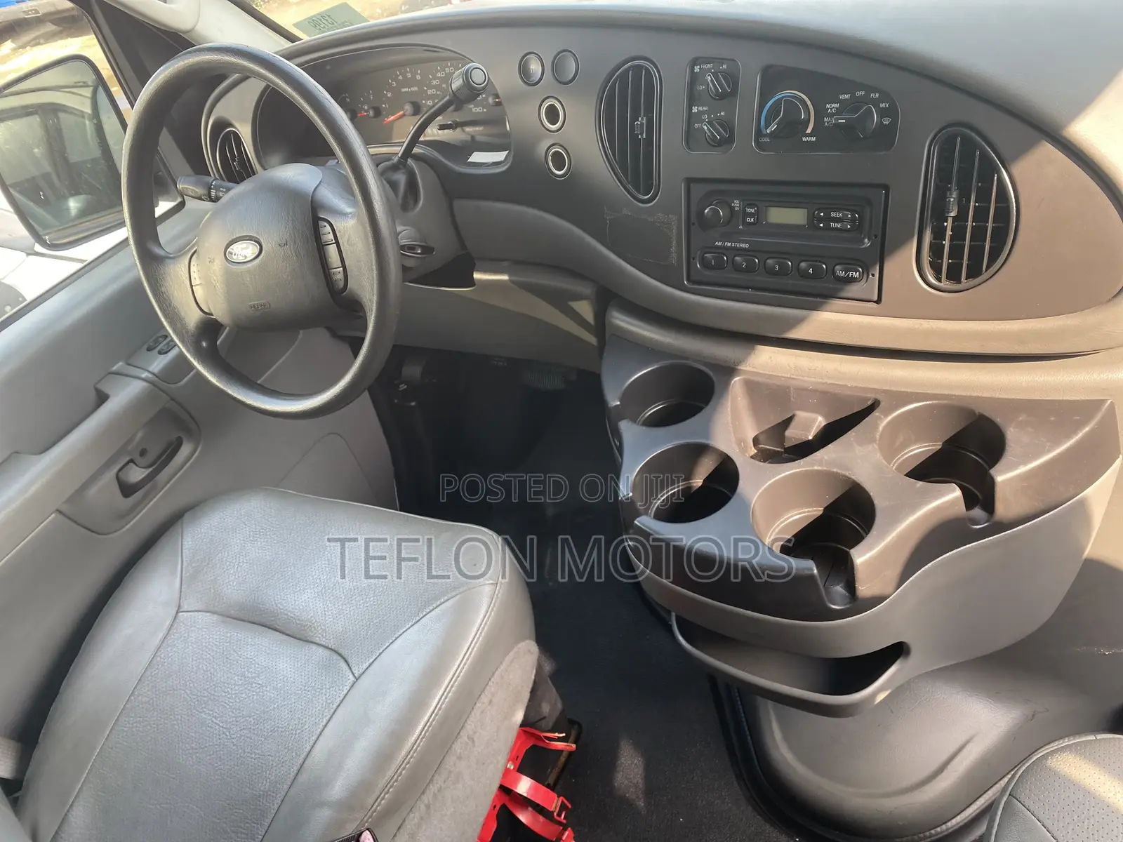 Ford E250 2008 White