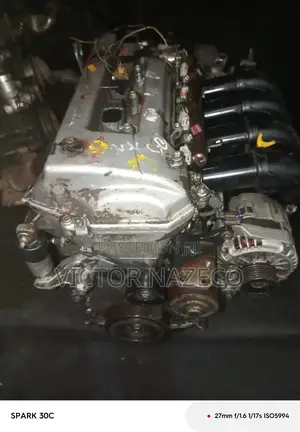 Toyota Corolla 05 Japan Engine