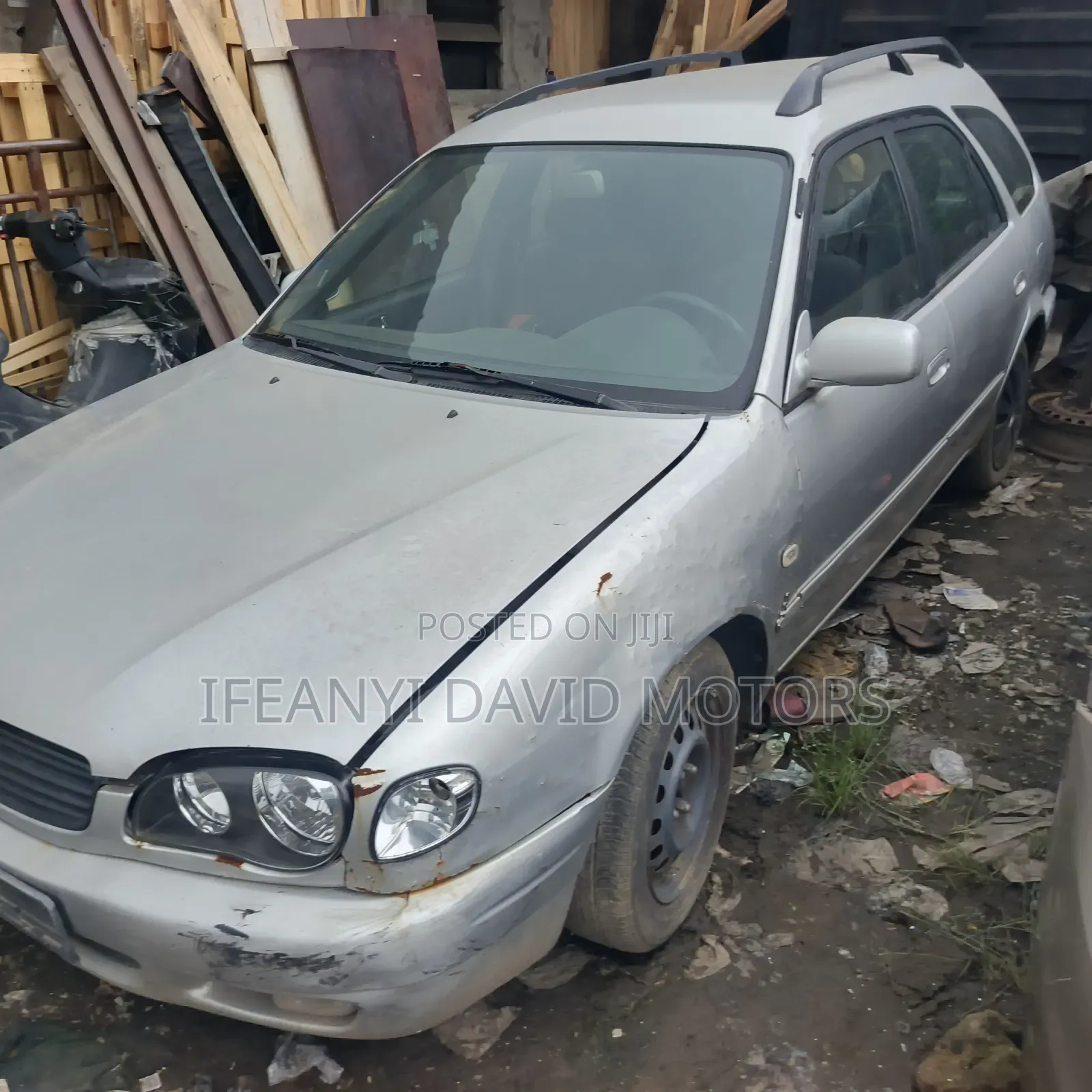 Toyota Corolla Hatchback 2000 Silver