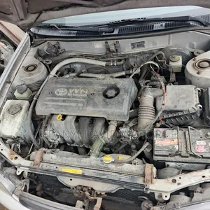 Toyota Corolla Hatchback 2000 Silver