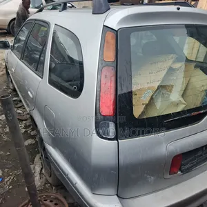 Toyota Corolla Hatchback 2000 Silver