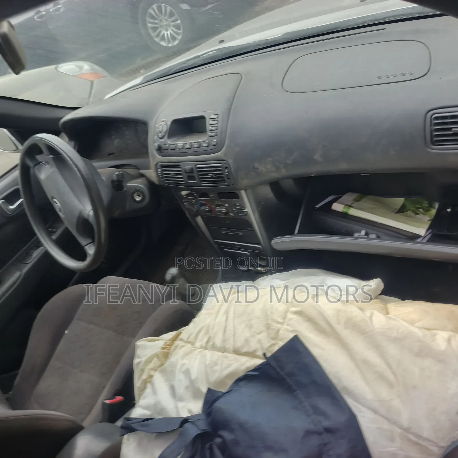 Toyota Corolla Hatchback 2000 Silver