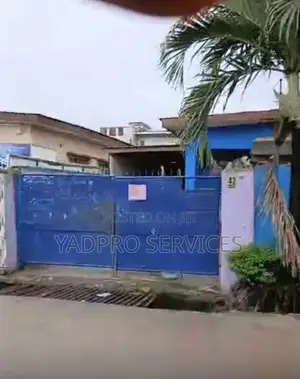 Furnished 20bdrm Bungalow in Bisam, Airport Road / Oshodi for sale