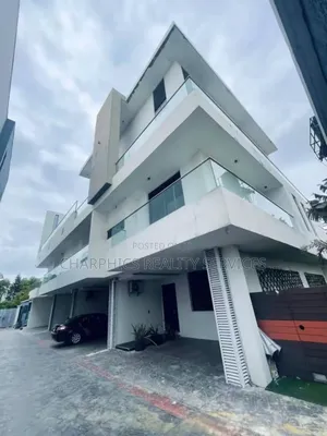 3bdrm Duplex in Banana Island for rent