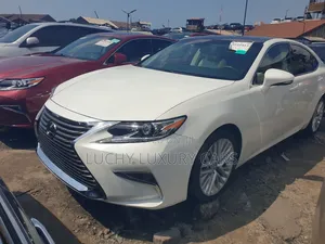 Lexus ES 350 FWD 2013 White