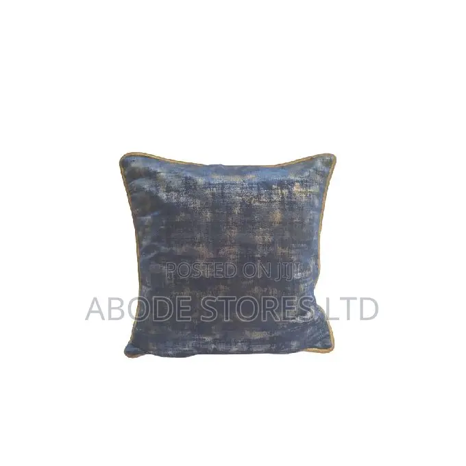 18 X 18 Inch Pattern Decorative Throw Pillow Piping