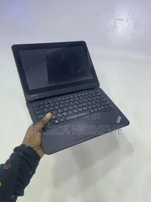 Laptop Lenovo Yoga 11e 4GB Intel SSD 128GB