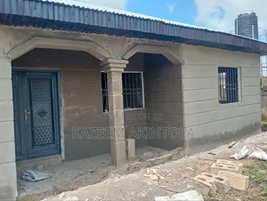 4bdrm Bungalow in Apara, Osogbo for sale