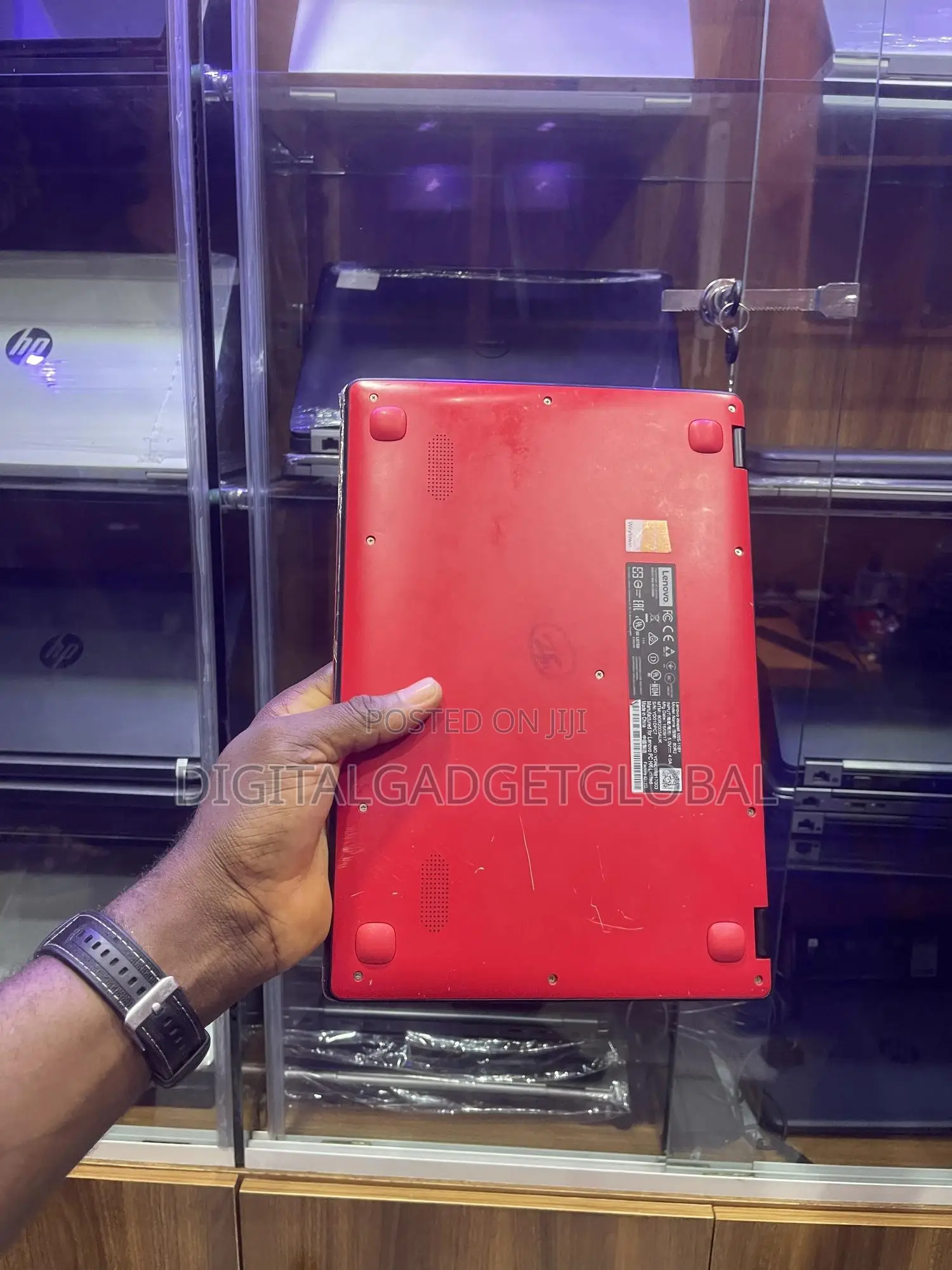 Laptop Lenovo 100e 2GB Intel Pentium SSD 32GB