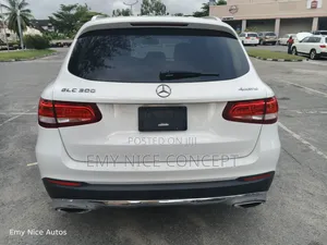 Mercedes-Benz GLC-Class 2017 White