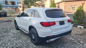 Mercedes-Benz GLC-Class 2017 White