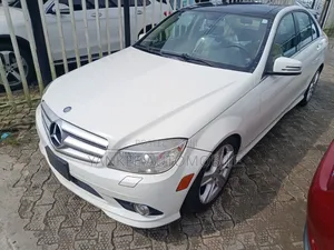 Mercedes-Benz C300 2011 White