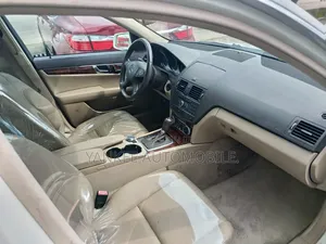 Mercedes-Benz C300 2011 White