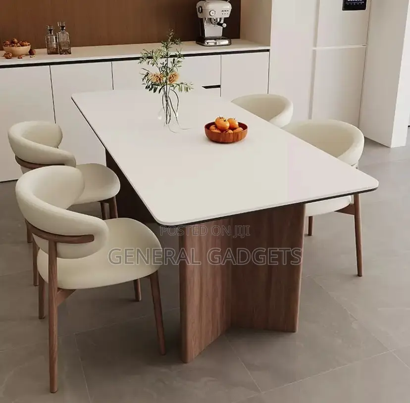 6 Seater Luxurious Dining Set
