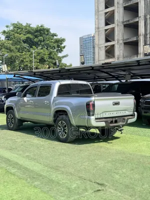 Toyota Tacoma 2023 Silver
