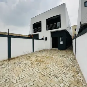 3bdrm Duplex in Olowora Magodo Lagos for sale