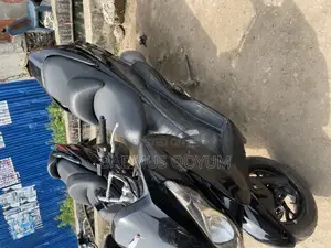 Suzuki 2010 Black