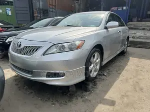 Toyota Camry 2009 Silver