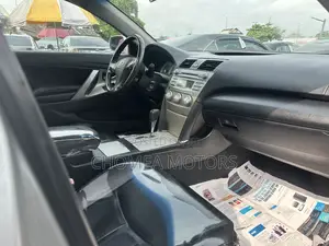 Toyota Camry 2009 Silver