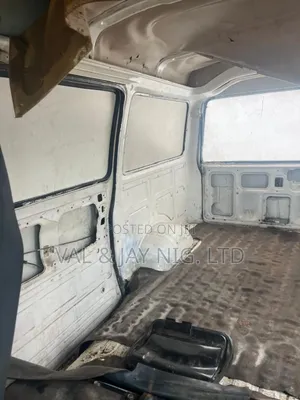 Nissan Vanette 1994 White