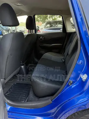 Nissan Versa 1.6 SV 2017 Blue