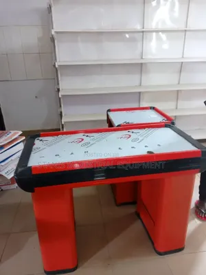 Cashpoint Table