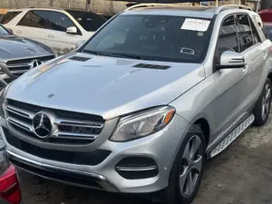 Mercedes-Benz GLE-Class 2018 Silver