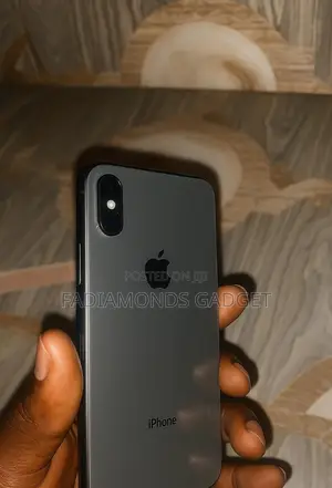 Apple iPhone X 64 GB Black