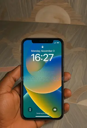 Apple iPhone X 64 GB Black