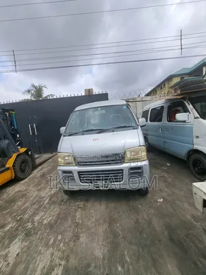 Suzuki Every 2010