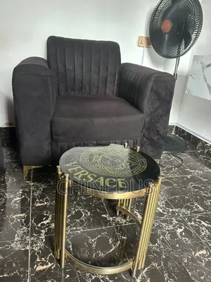 Neatly Used Quality Center Table and Single Sitter 