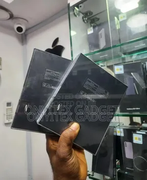 New Samsung Galaxy Z Fold3 5G 256 GB Black