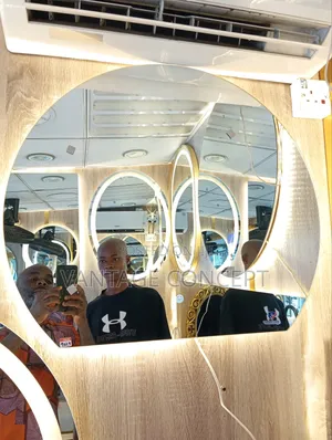 50*80 Half Moon Shape Mirror