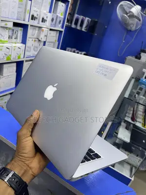Laptop Apple MacBook Air 2017 8GB Intel Core i5 SSD 256GB