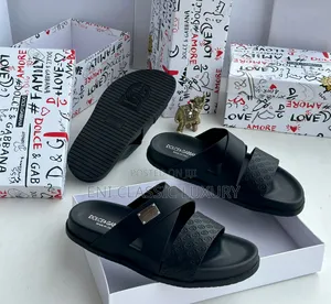 Dolce And Gabbana Luxury Men's Slippers Well Banded Package
