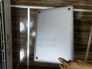 Laptop Apple MacBook Pro 2019 16GB Intel Core i9 SSD 512GB