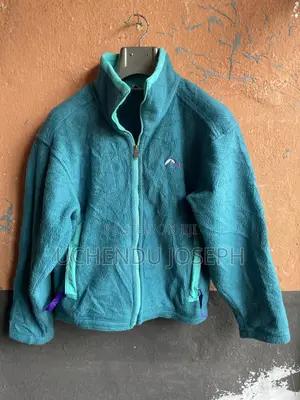 Hoodies, Sweatshirts, Fleece