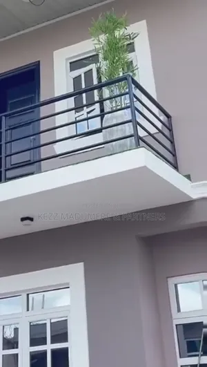 Furnished 7bdrm Duplex in Rumuibekwe Housing for sale