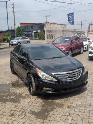 Hyundai Sonata Limited 2.0T Sedan (2.0L 4cyl 6A) 2012 Black
