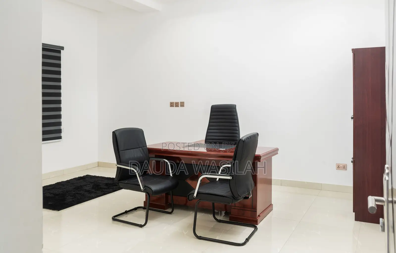 Private and Shared Officespace