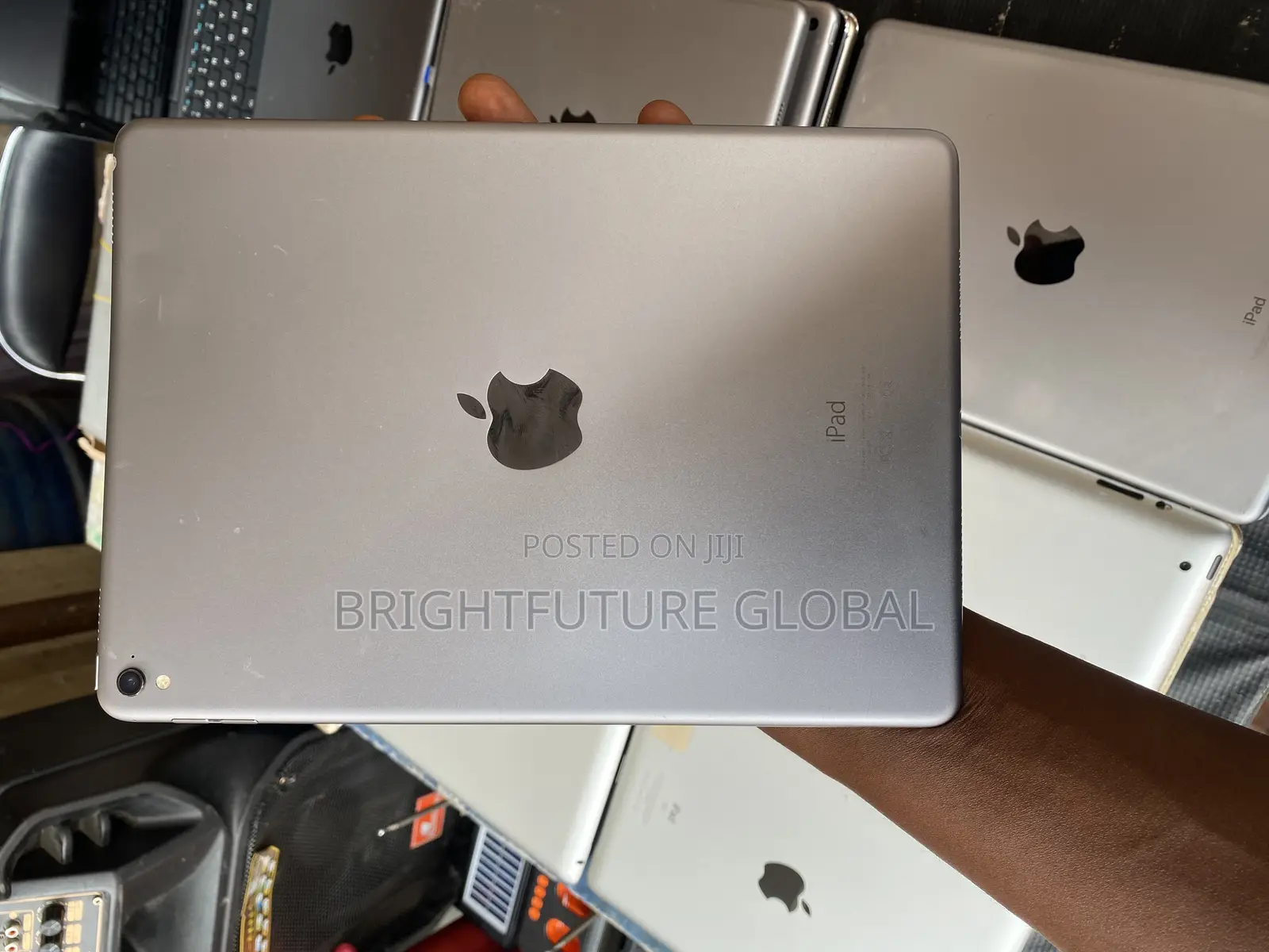 IPad Pro 1ère Génération 9,7" 64Go 4G - Écran Cassé - Pièce Ou Réparation