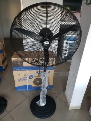 Maxi 26" Industrial Standing Fan