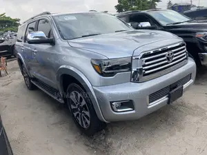 Toyota Sequoia 2019 Silver