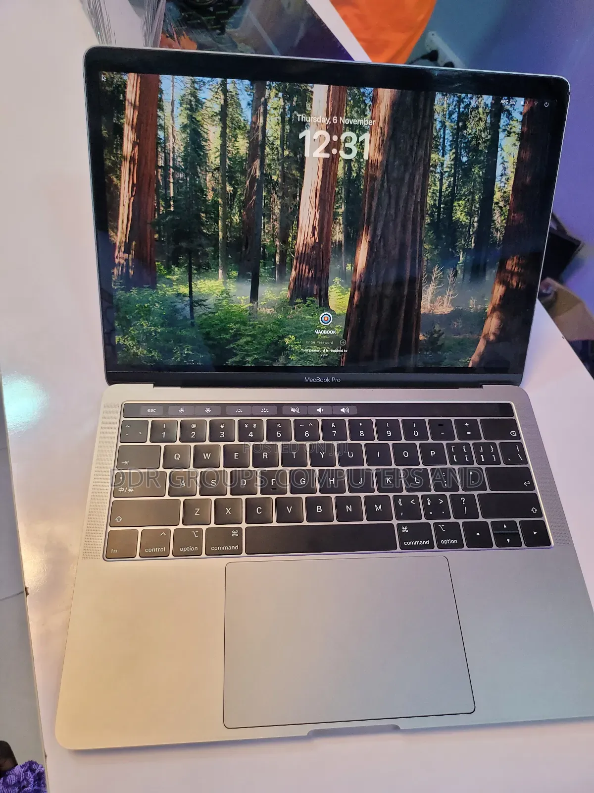 Laptop Apple MacBook Pro 2018 8GB Intel Core i5 SSD 256GB