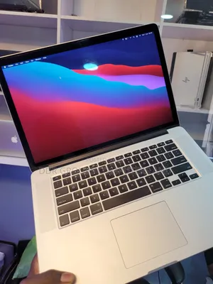 Laptop Apple MacBook Pro 2015 16GB Intel Core i7 HDD+SSD 128GB