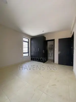 2bdrm Apartment in Osapa london for sale