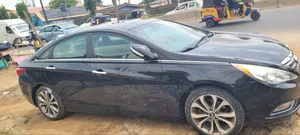 Hyundai Sonata Limited 2.0T Sedan (2.0L 4cyl 6A) 2013 Black