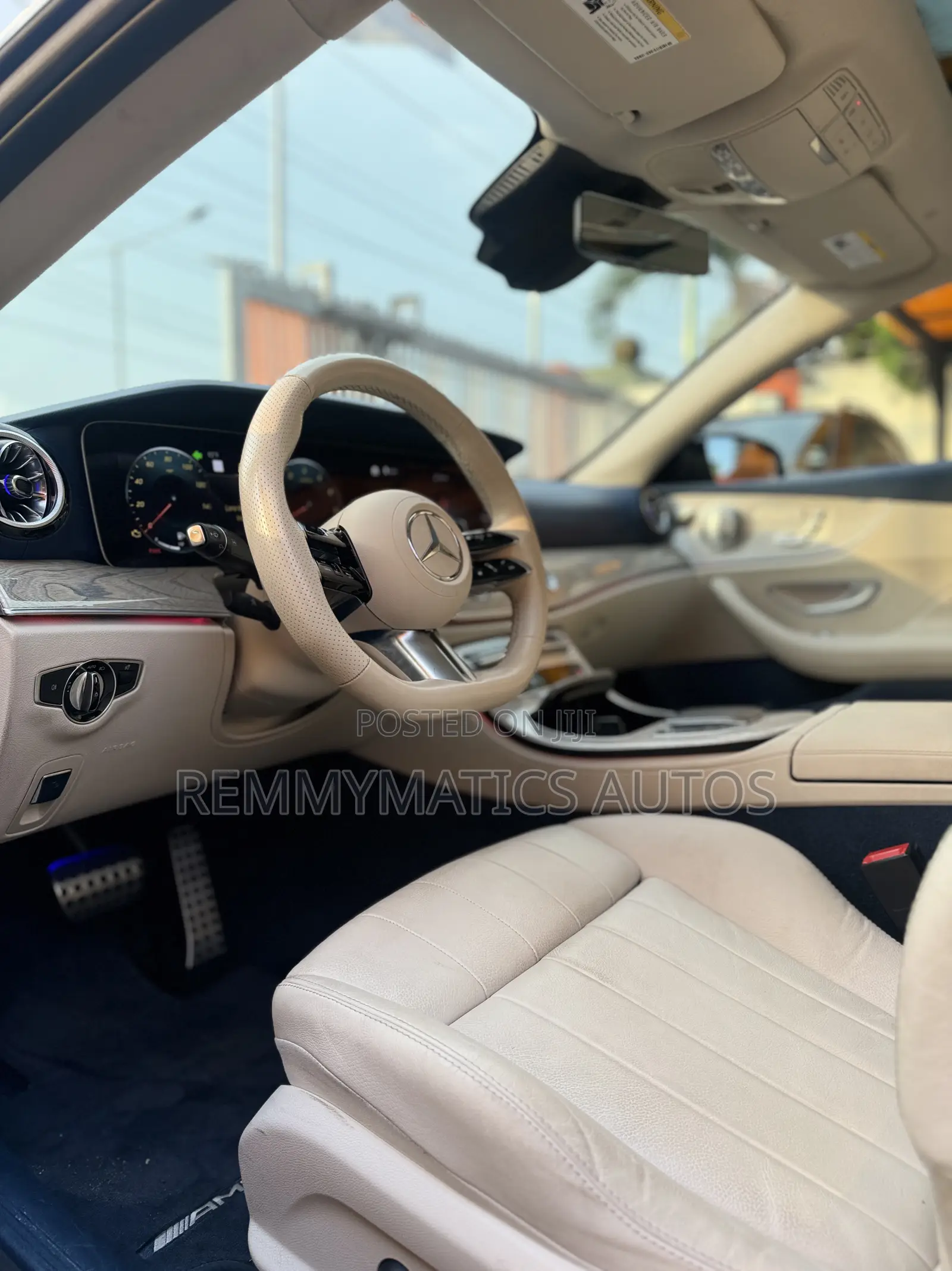 Mercedes-Benz E450 2023 White